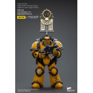 Warhammer The Horus Heresy - Figurine 1/18 Imperial Fists Legion MkIII Tactical Squad Legionary with Legion Vexilla 12 cm