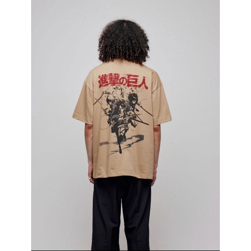 Attack on Titan - T-Shirt Graphic Beige