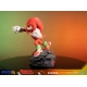 Sonic the Hedgehog 2 - Statuette Knuckles Standoff 30 cm