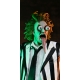 Beetlejuice - Figurine 7 Scale Ultimate Striped Suit Beetlejuice 18 cm